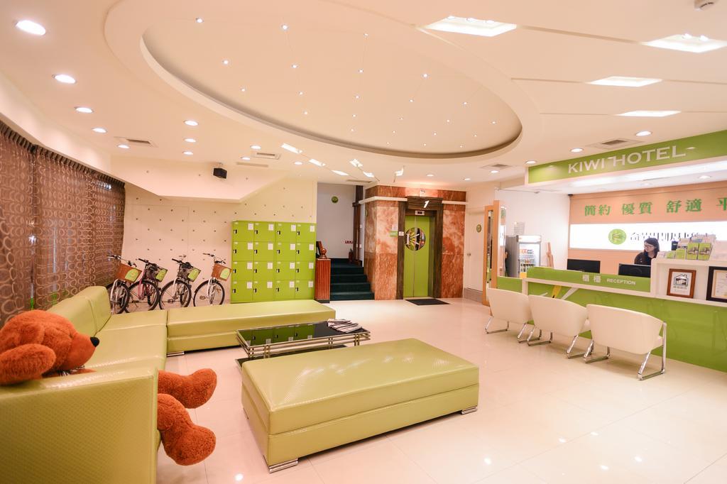 Kiwi Express Hotel - Zhong Zheng Branch Taichung Exterior photo
