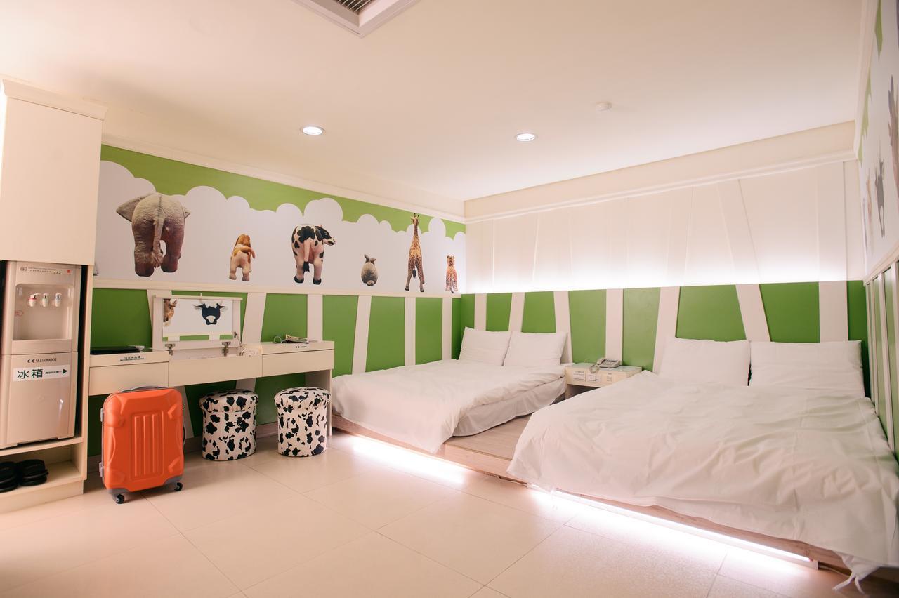 Kiwi Express Hotel - Zhong Zheng Branch Taichung Exterior photo